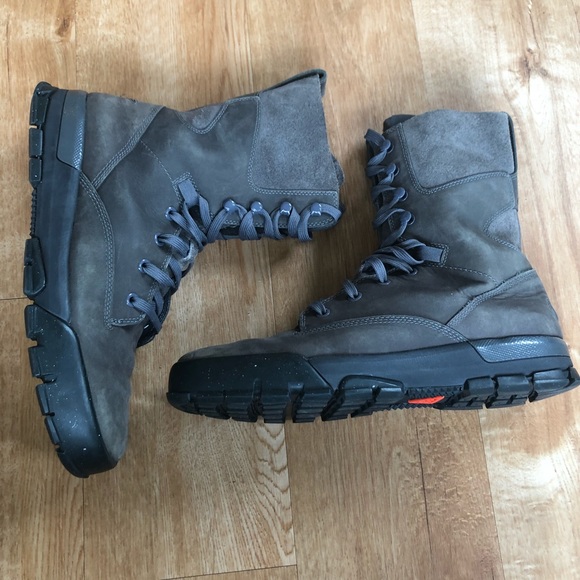 nike nevist boots